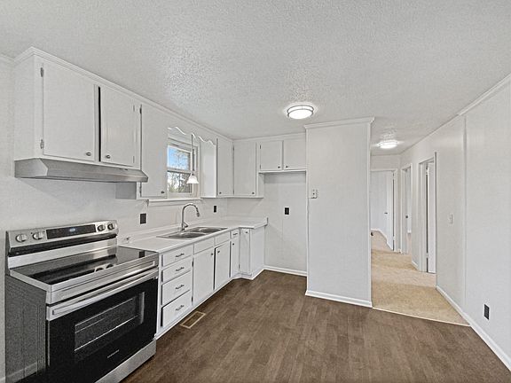 5th image of 615 Lafayette Ct