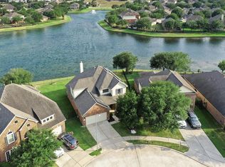 26211 Crystal Cove Ln, Richmond, TX 77406