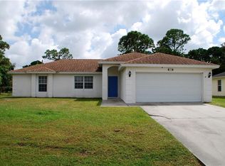 114 SW Thornhill Dr, Port Saint Lucie, FL 34984