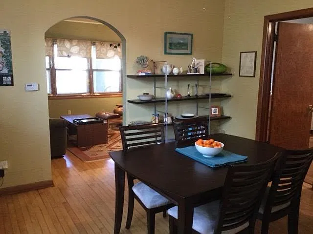 1 bed, 988 sqft, $1,590 — Photo 4