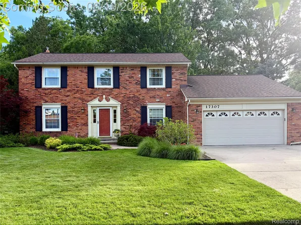 17307 Francavilla Dr, Livonia, MI 48152