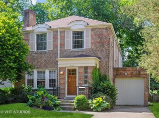 1938 Cleveland St, Evanston, IL 60202