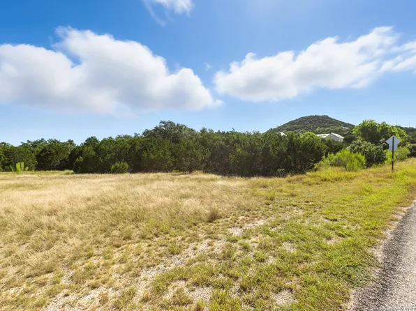 672 Lakepark Dr LOT 4, Lakehills, TX 78063