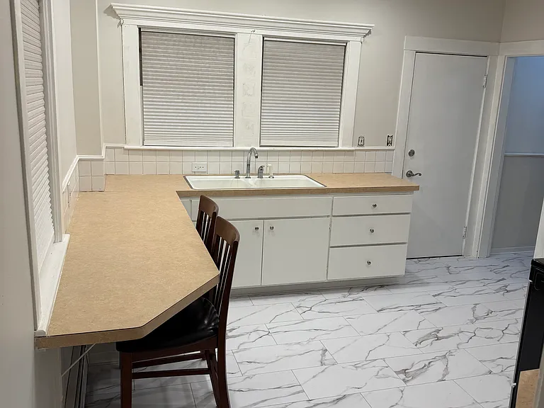 10 Wickfield Ct #1 — Photo 5