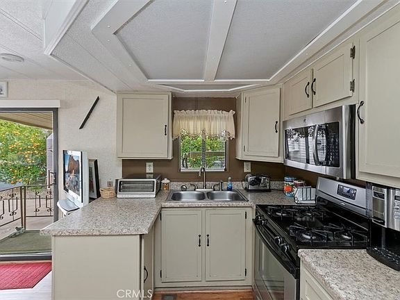 3rd image of 70201 Aurora Rd #225