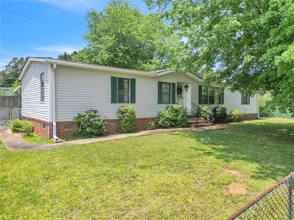1st image of 207 Wallace Dr