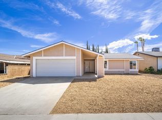 1224 Dianron Rd, Palmdale, CA 93551
