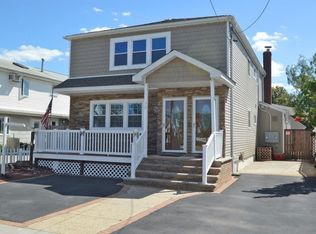 73 Quebec Rd APT 2, Island Park, NY 11558