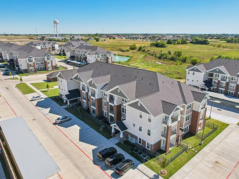 Fountainview at Farmersville — Photo 37