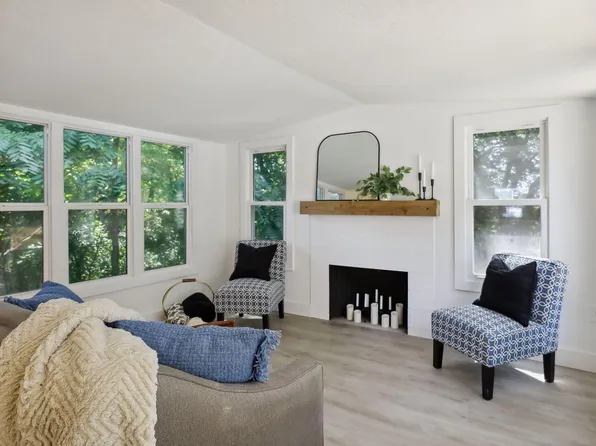 4815 Canterbury Rd, Mound, MN 55364