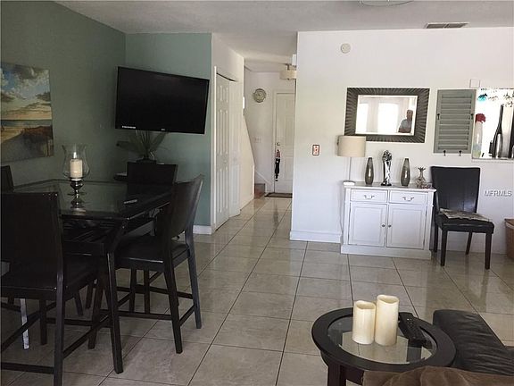 3rd image of 11712 Whitewing Ct