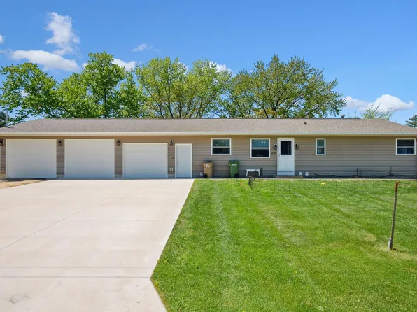 417 N West St, Earlville, IA 52041