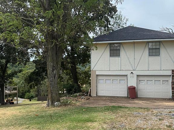 5th image of 259 Wood Ridge Dr