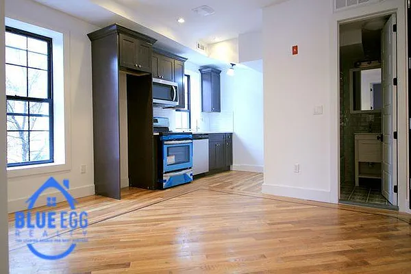 Rented by Blue Egg Realty Corp | media 2