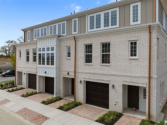 2nd image of 102 Founders St