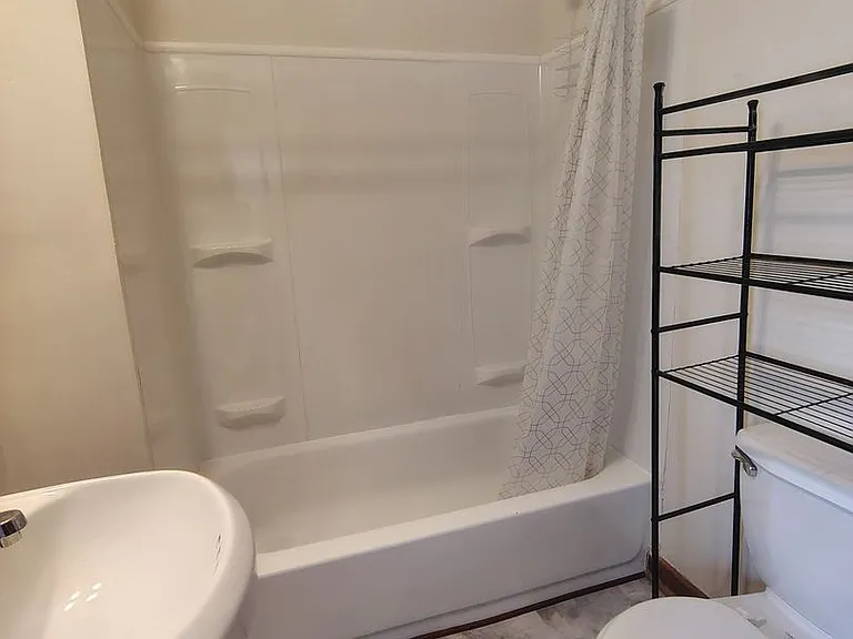 1175 Mount Vernon Rd — Photo 16