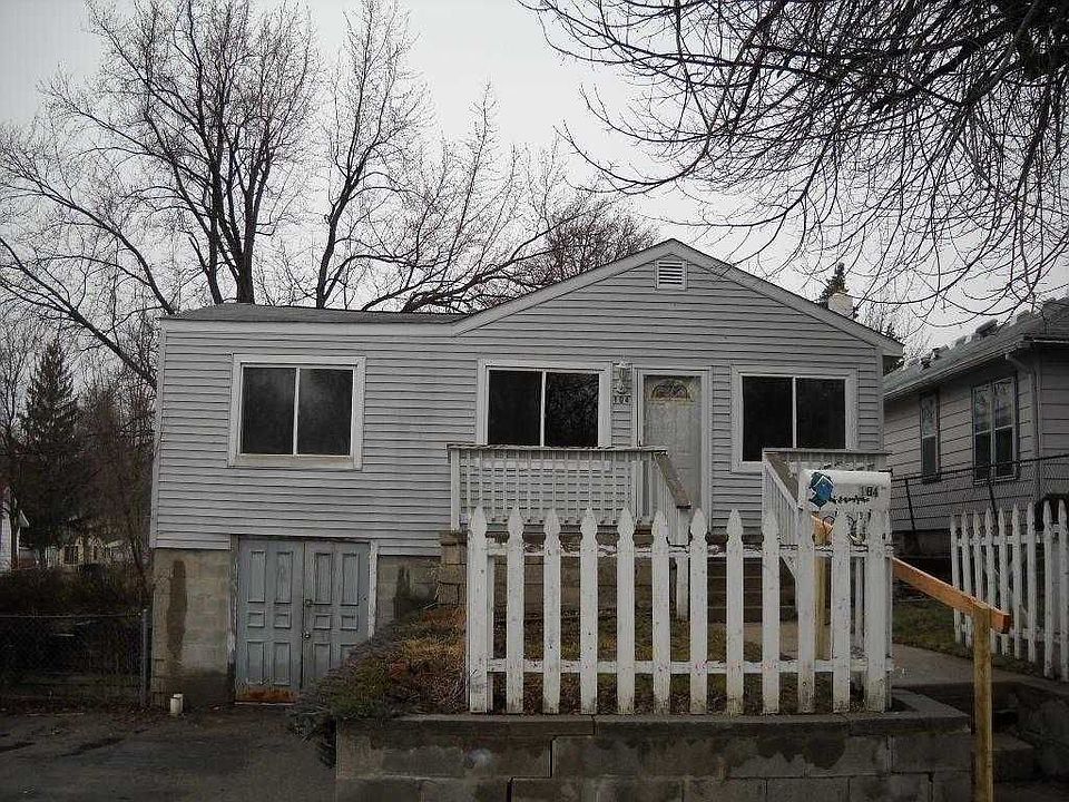 1st image of 104 W Fairmount Ave