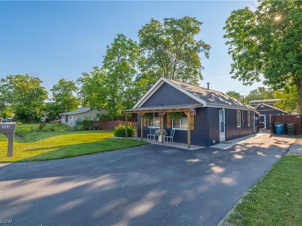 303 Roxboro Rd, Vermilion, OH 44089