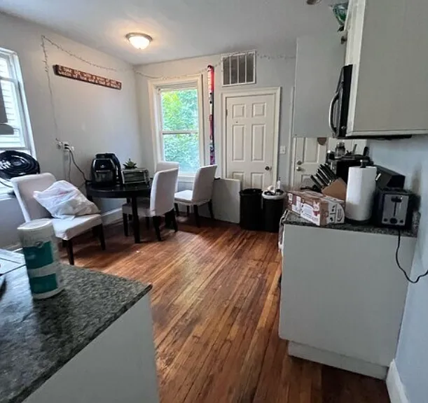 731 Parker St #3X — Photo 2