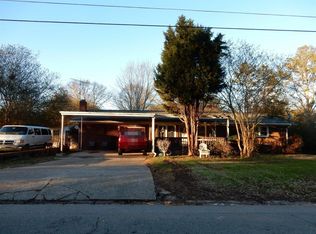 50 Valley Dr, Carrollton, GA 30117