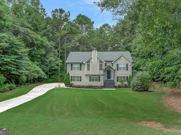 35 Applewood Ct, Newnan, GA 30263