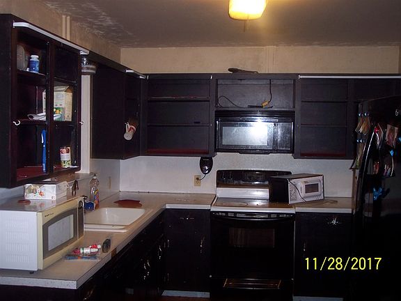 5th image of 448 Elm Dr