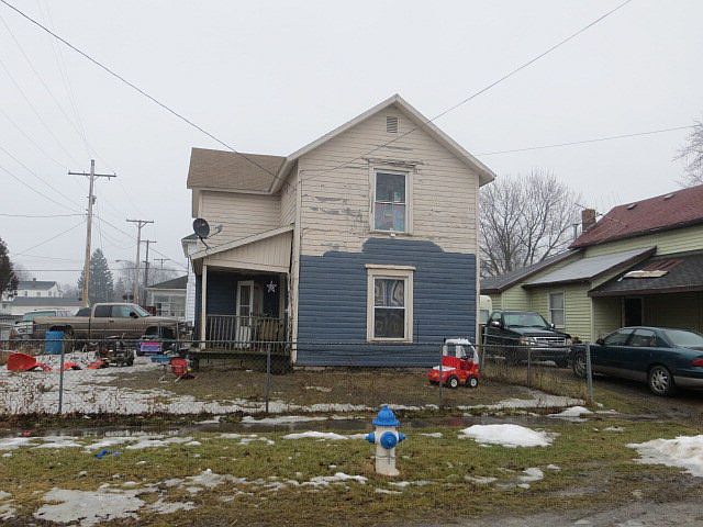 1st image of 494 Mound St
