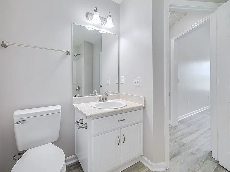 114 Mustang Dr — Photo 22