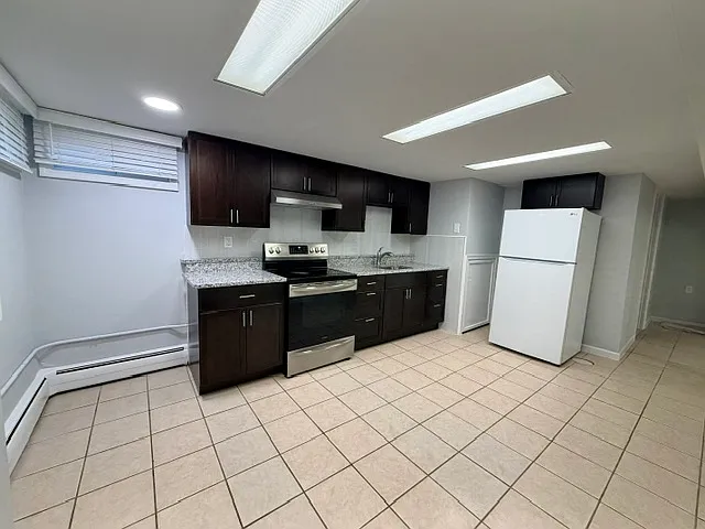 34 Chase St #C — Photo 3
