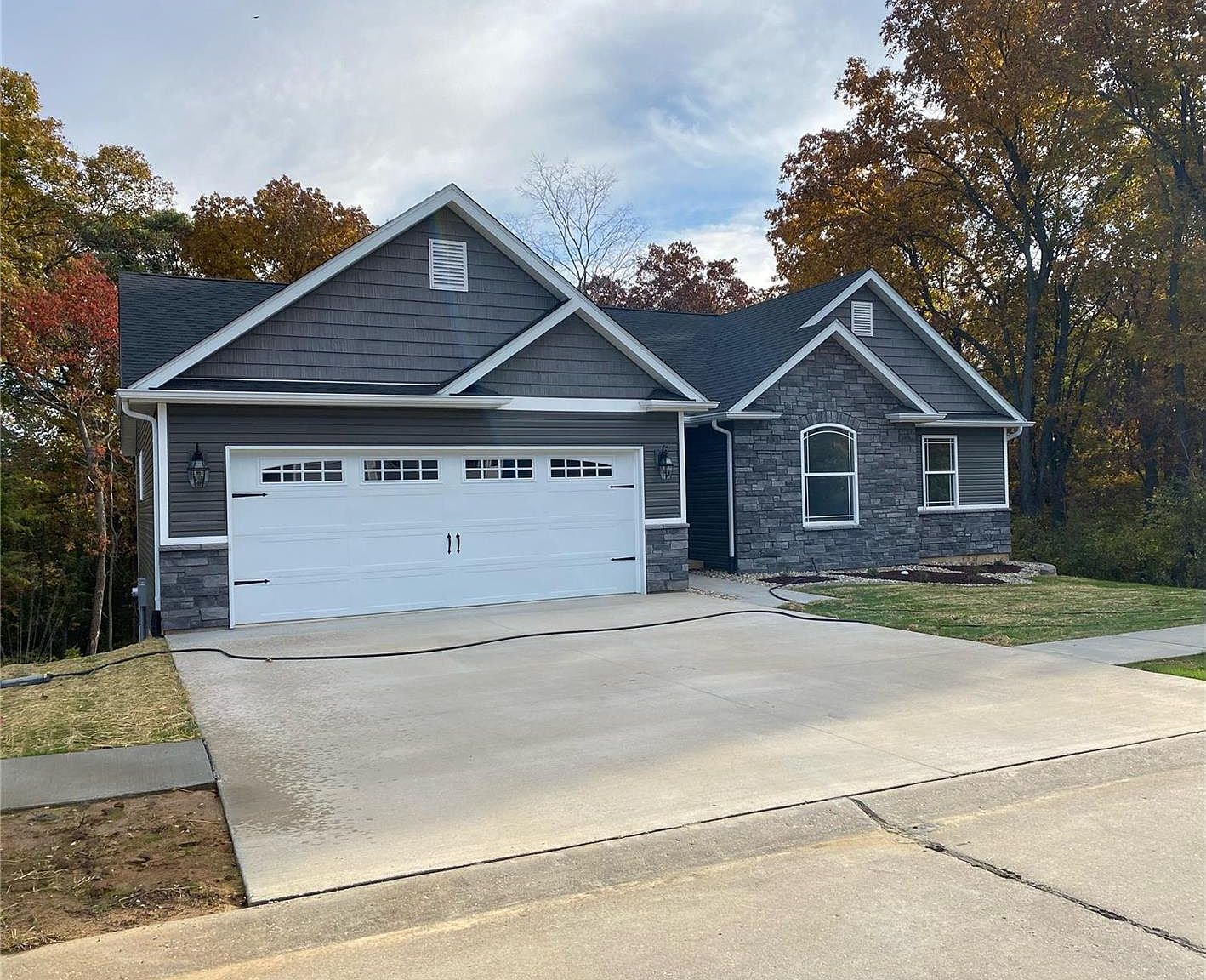 1127 Redwing Ct, Grafton, IL 62037 MLS 22070290 Zillow