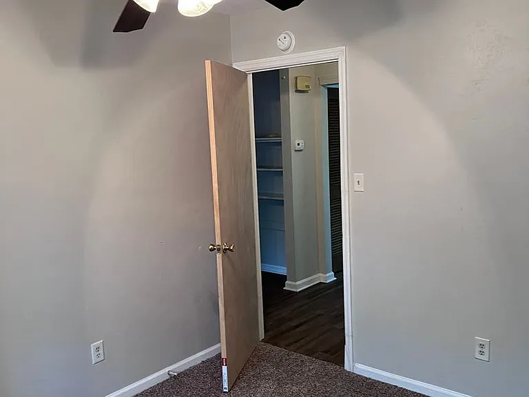 653 Holyoke Court — Photo 16