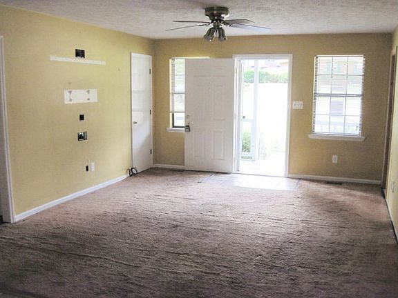 4th image of 588 Kershaw Dr