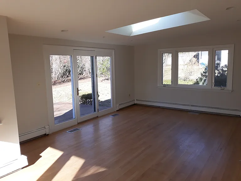 133 Winslow Rd — Photo 10