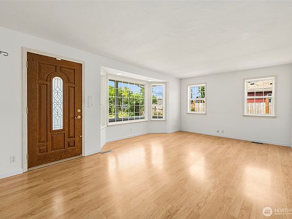 3rd image of 16101 60th Street E
