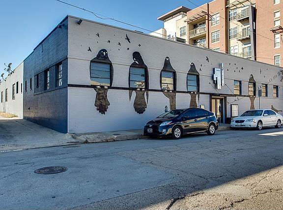 2nd image of 215 N Walton St APT 6