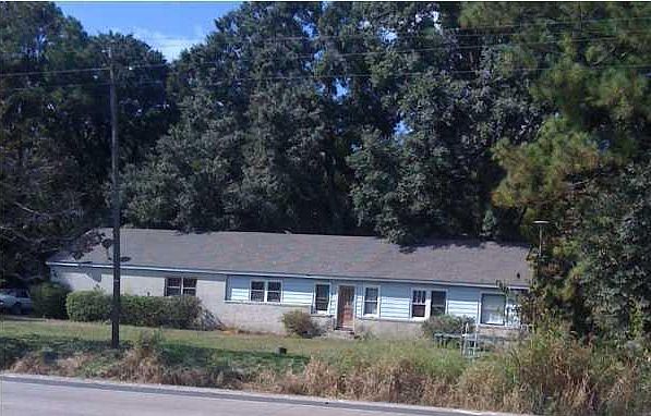 1st image of 1317 W Admiral Doyle Dr