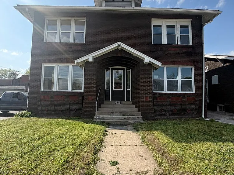 2905 Madison Ave — Photo 1