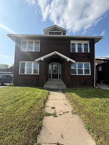 2905 Madison Ave Photo 1