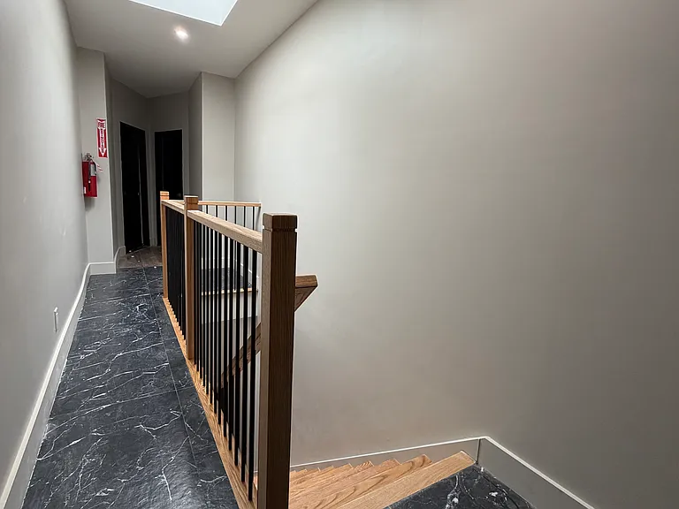 122 Downing St #3L — Photo 7