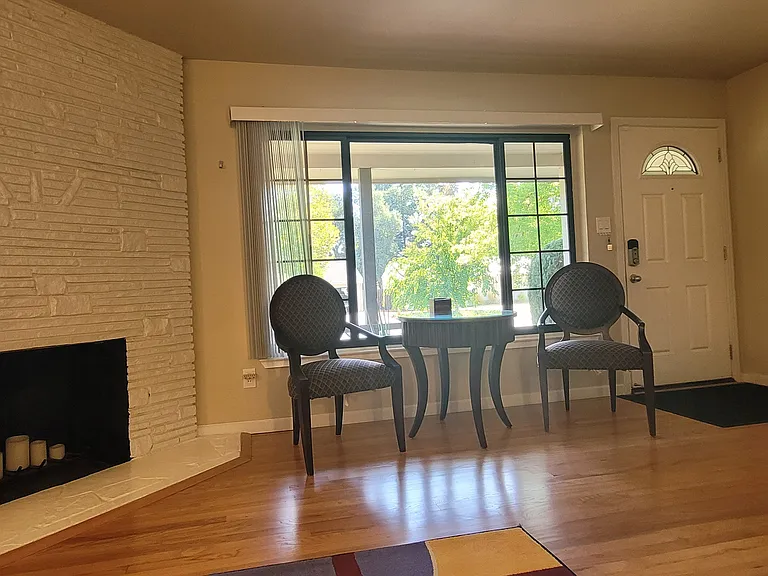 1321 Los Molinos Way — Photo 9
