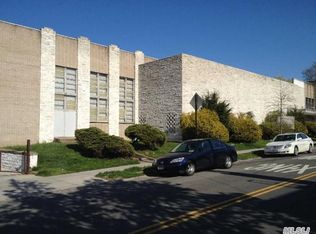 1225 Clintonville St, Whitestone, NY 11357