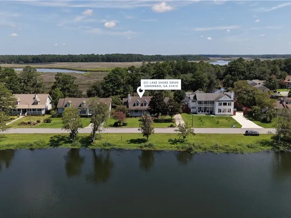 221 Lakeshore Drive, Savannah, GA 31419