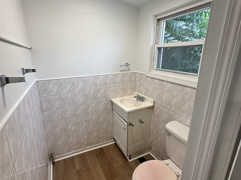 3239 Marne Ave — Photo 9