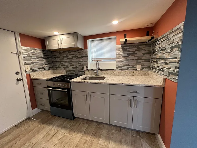 160 Silver Ave — Photo 5