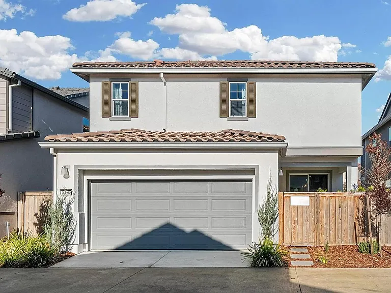 8250 Joecy Way — Photo 38