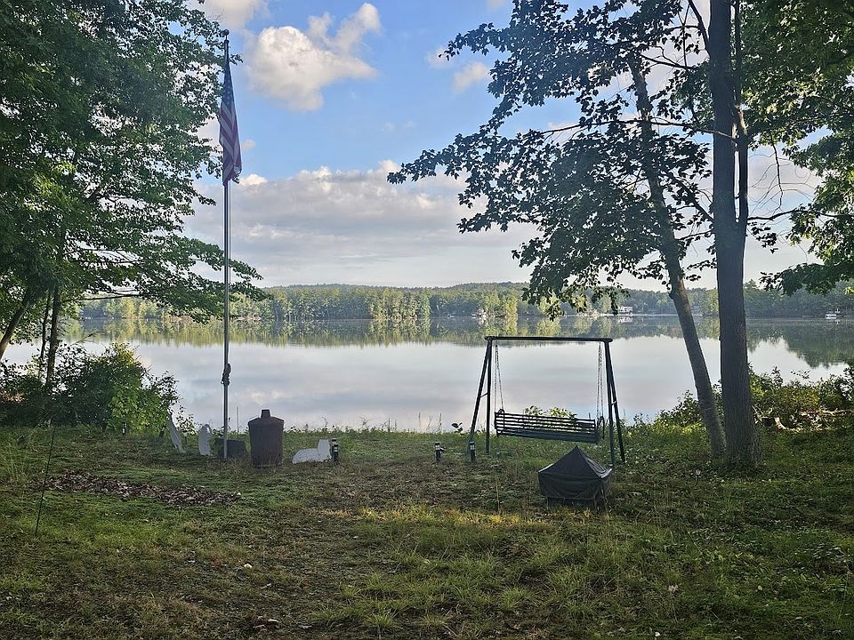 1st image of 12 Hemlock Dr