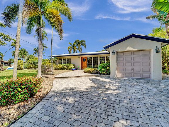 2nd image of 2536 Bimini Lane