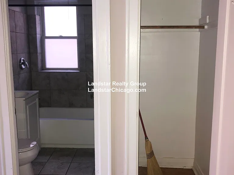 4265 W Addison St #1 — Photo 7