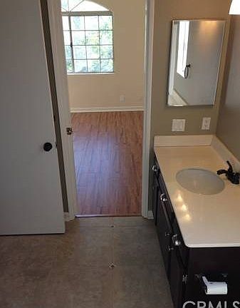 4th image of 1112 E Almond Ave APT 1