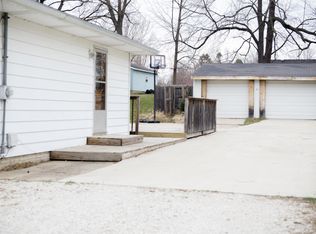 450 Prospect St, Muir, MI 48860